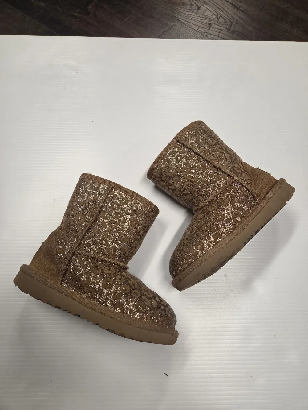 UGG 10 Toddler Classic II Glitter Leopard Chestnut Boot Shearling